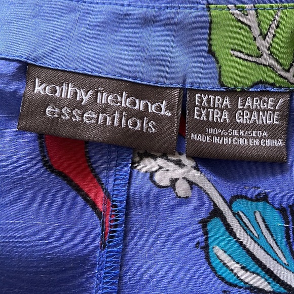 Silk Blouse - Picture 6 of 7